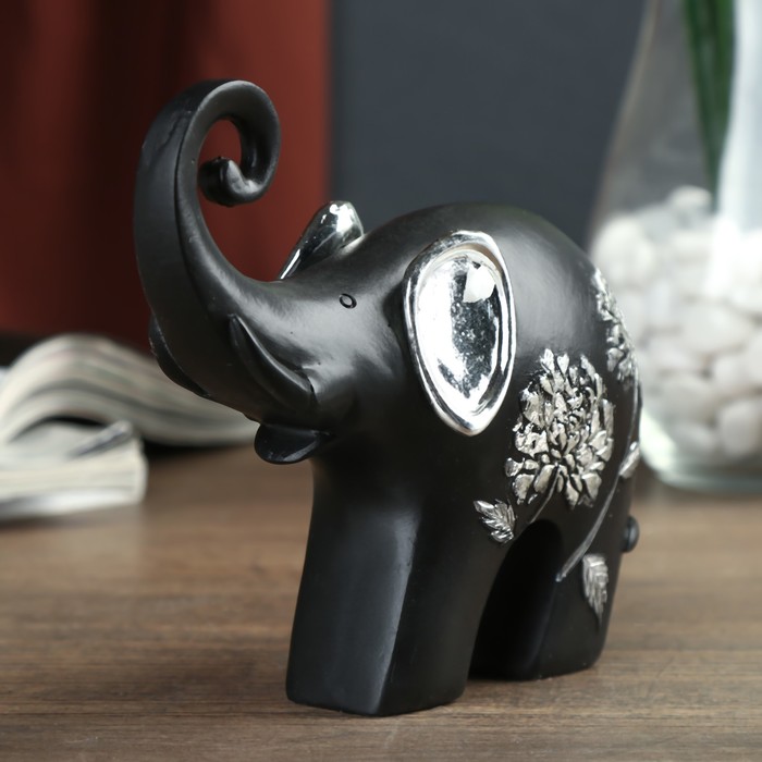 Сувенир полистоун "Чёрный слон с серебряными ушками" серебряный цветок 13х11х4 см 