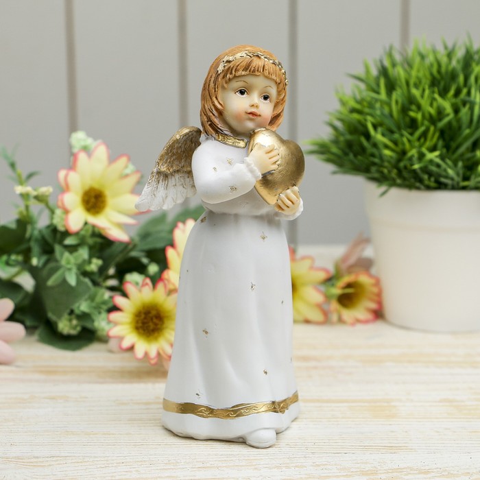 Сувенир полистоун "Ангелочек в белом платье с золотым воротником с сердцем" 14,5х6,5х7 см 