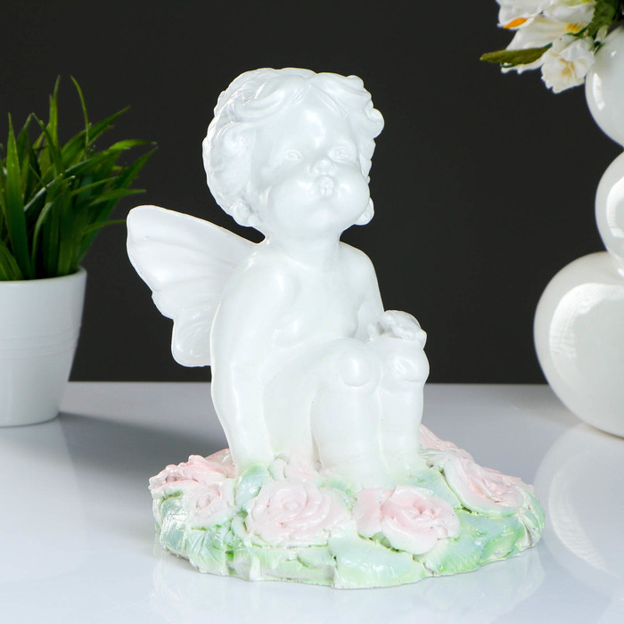 Фигура "Девочка ангел сидячая в розах" 20см цветная 