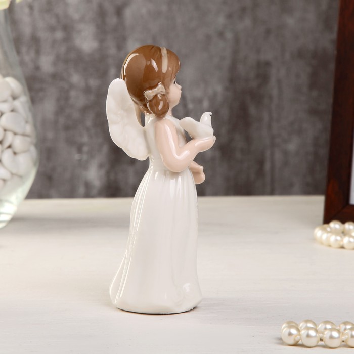 Сувенир керамика "Девочка-ангел с белой голубкой в руке" 11,7х7х4 см 