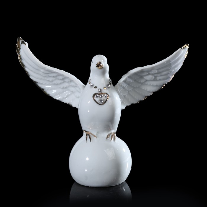 Сувенир "Белый голубь на шаре" стразы 12,5х15,5х6,5 см 