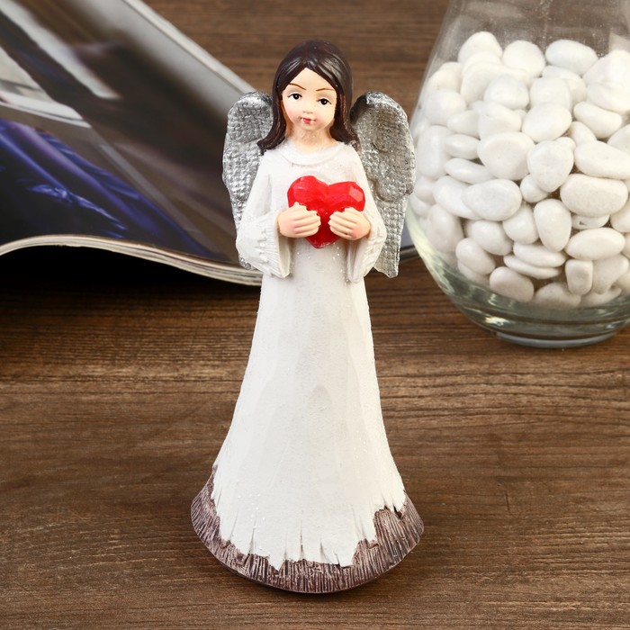Сувенир полистоун "Ангел-девушка в белом платье с букетом/сердцем" МИКС 15,5х6,5х5 см 