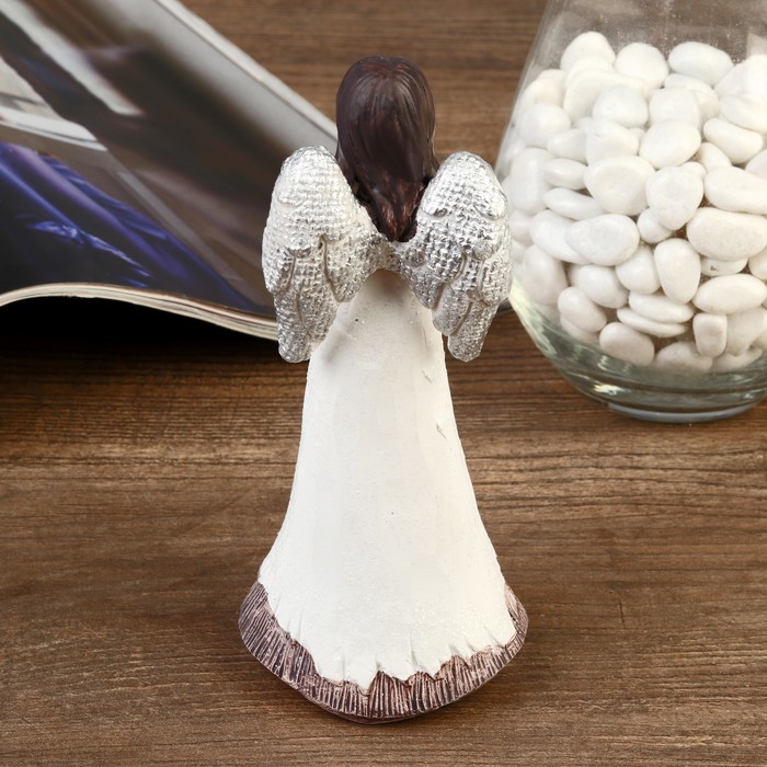 Сувенир полистоун "Ангел-девушка в белом платье с букетом/сердцем" МИКС 15,5х6,5х5 см 