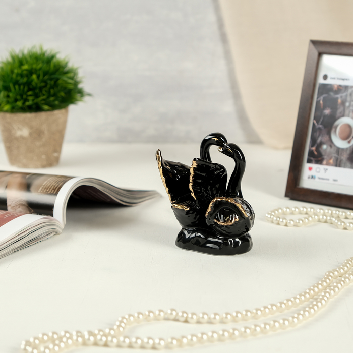 Сувенир керамика "Лебеди - нежность" чёрный с золотом 10,5х8,5х6,5 см 