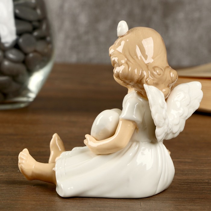 Сувенир керамика "Девочка-ангел в белом платье с сердцем" 10х7,8х10,1 см 