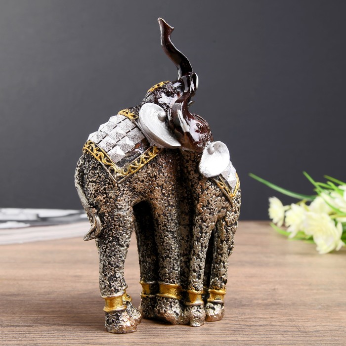 Сувенир полистоун "Два чёрно-золотых слона с серебристой попоной" 18х10,5х5,5 см 