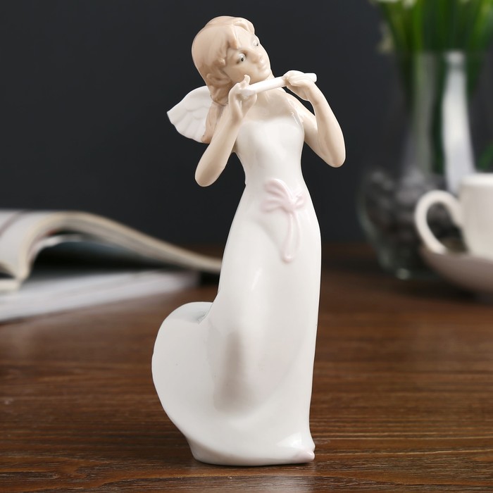 Сувенир керамика "Девушка-ангел с флейтой"  15х7,5х5,5 см 