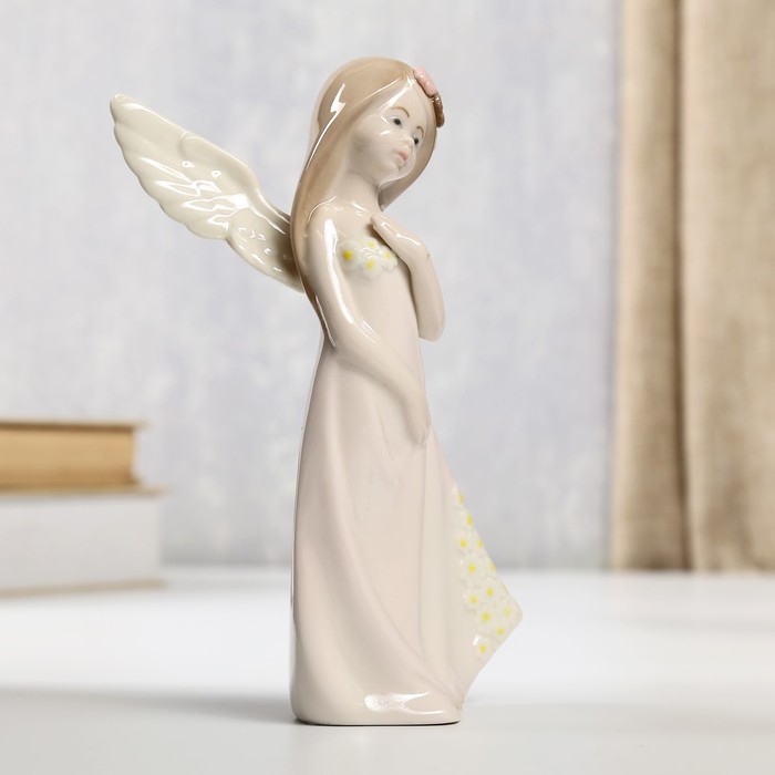 Сувенир "Ангел-девочка в розовой накидке с цветами" 17,5х8,5х5,5 см 