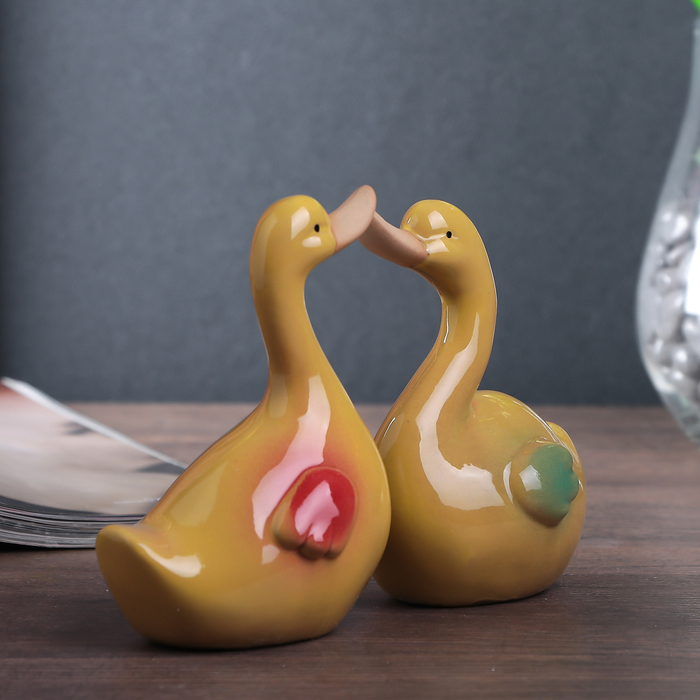 Сувенир керамика "Лебеди с цветными крыльями" набор 2 шт 11х11х5 см 