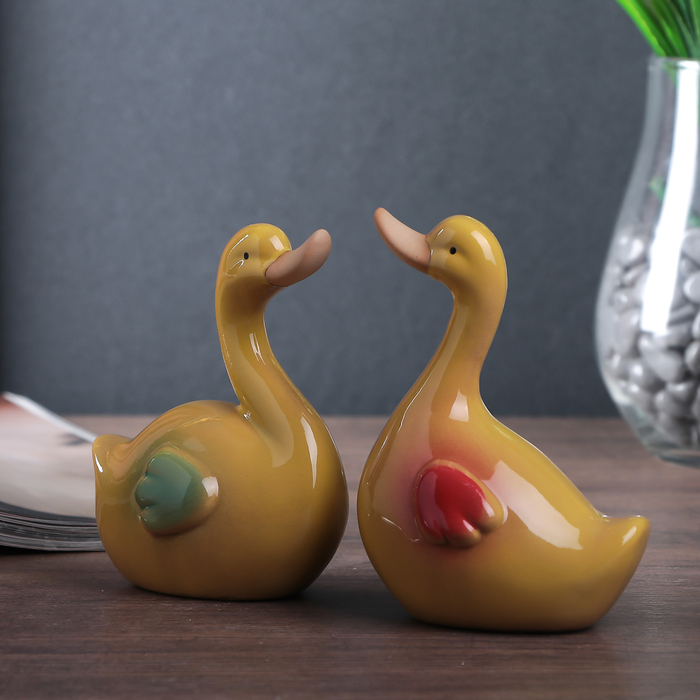 Сувенир керамика "Лебеди с цветными крыльями" набор 2 шт 11х11х5 см 