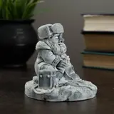 Сувенир "Рыбак у лунки" 9,5см 