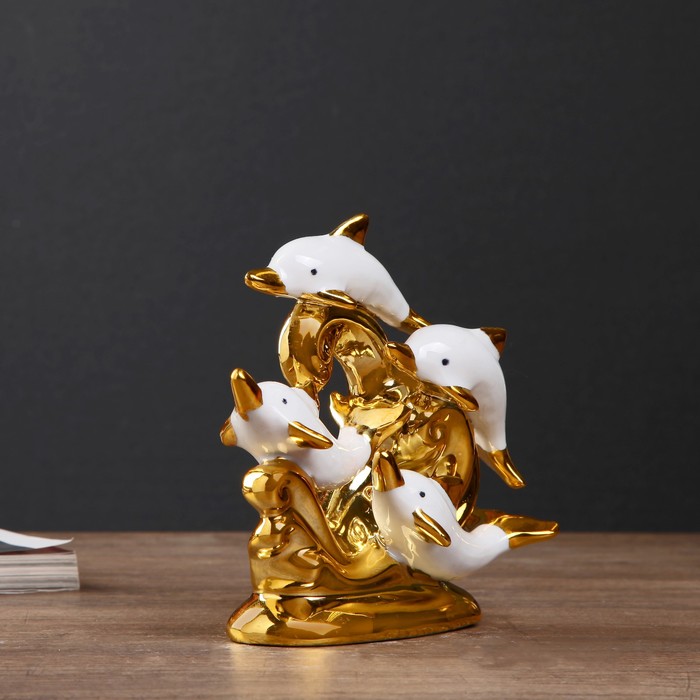 Сувенир керамика "Четыре дельфина на волнах" белый с золотом 13,5х14,5х7 см 