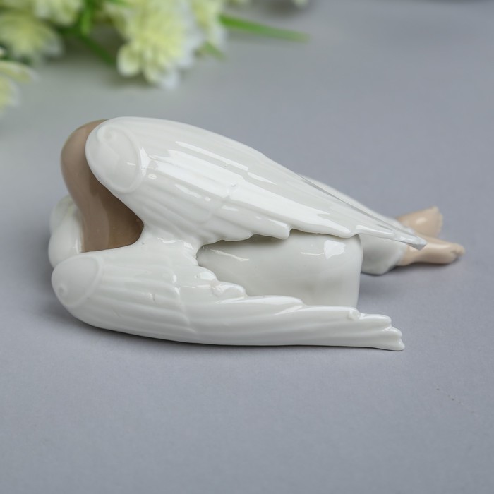 Сувенир керамика "Спящая на сердце девушка-ангел в белом платье" 11,5х7х7 см 