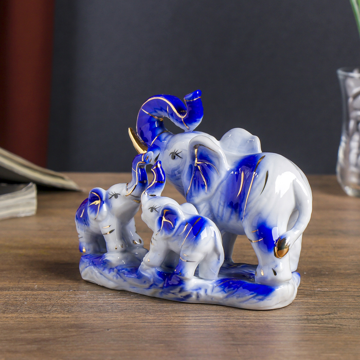 Сувенир "Слон со слонятами" синий 11,5х15,5х7 см 