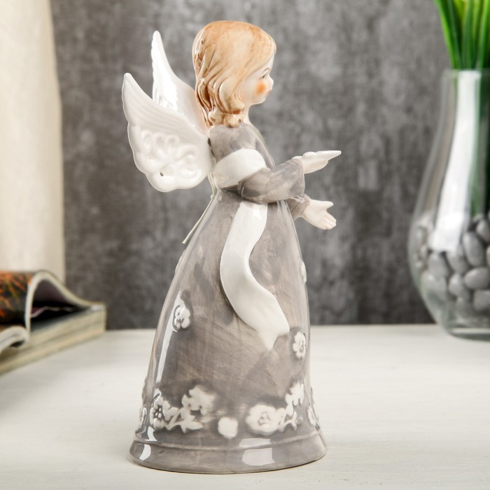 Сувенир керамика колокол "Ангел-девочка в сером платье с лентой, с бабочкой" 16,8х7,5х9,1см 