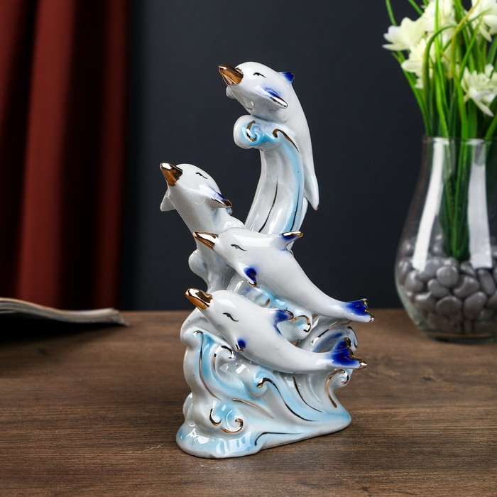 Сувенир керамика "Четыре дельфина по волнам" белые с голубым 19,5х14х8,5 см 
