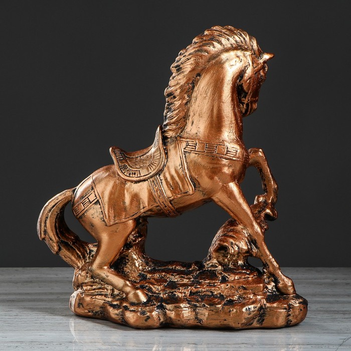 Статуэтка "Конь на дыбах" цвет золотисный 