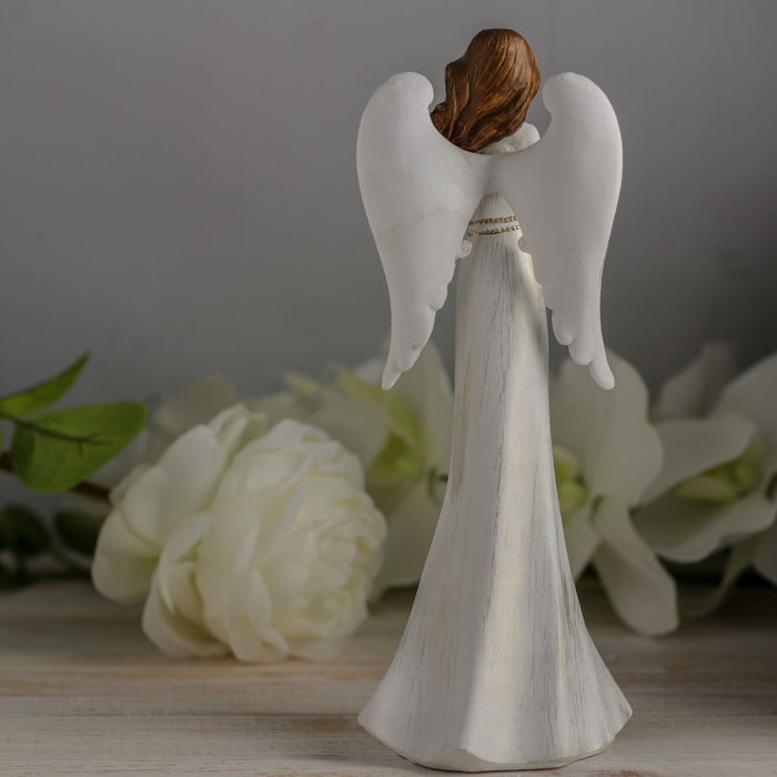 Сувенир полистоун "Ангел-девушка в белом платье с узорами" 25х9,5х8 см 