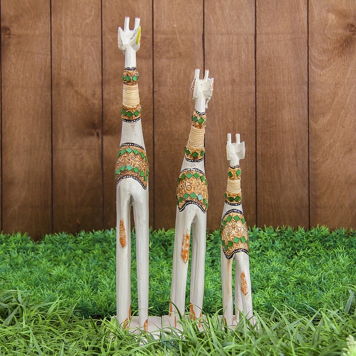 Набор сувенирный "Жирафы" (30,40,50) 14х13х50 см 