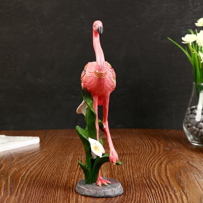 Сувенир полистоун "Розовый фламинго на одной ноге с каллой" 26х9,5х7 см 