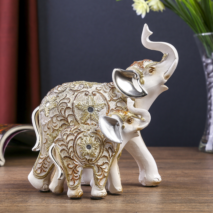 Сувенир полистоун "Белый слон со слонёнком с ажурным цветочным рисунком" 14,7х9,4х16 см 