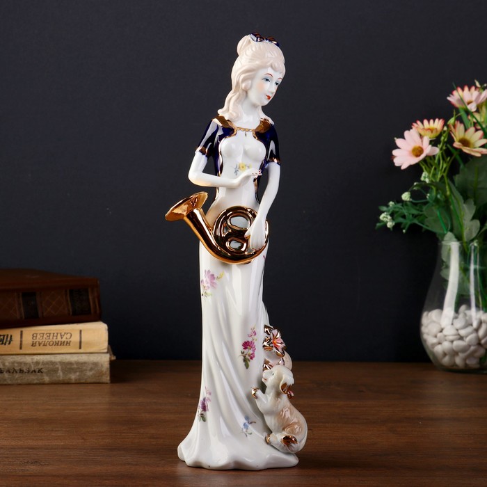 Сувенир керамика "Мадмуазель с трубой и собакой" 30х9х6,5 см 