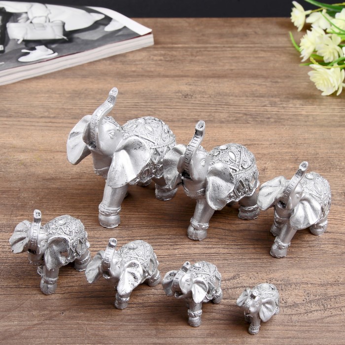 Сувенир полистоун "Серебряные слоны" набор 7 шт h=13,5; 10,5; 9,5; 8,5; 7; 6; 4 см 
