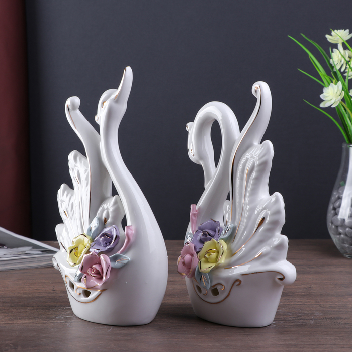 Сувенир керамика "Лебеди с цветными розами" белый набор 2 шт 23х13х6 см 