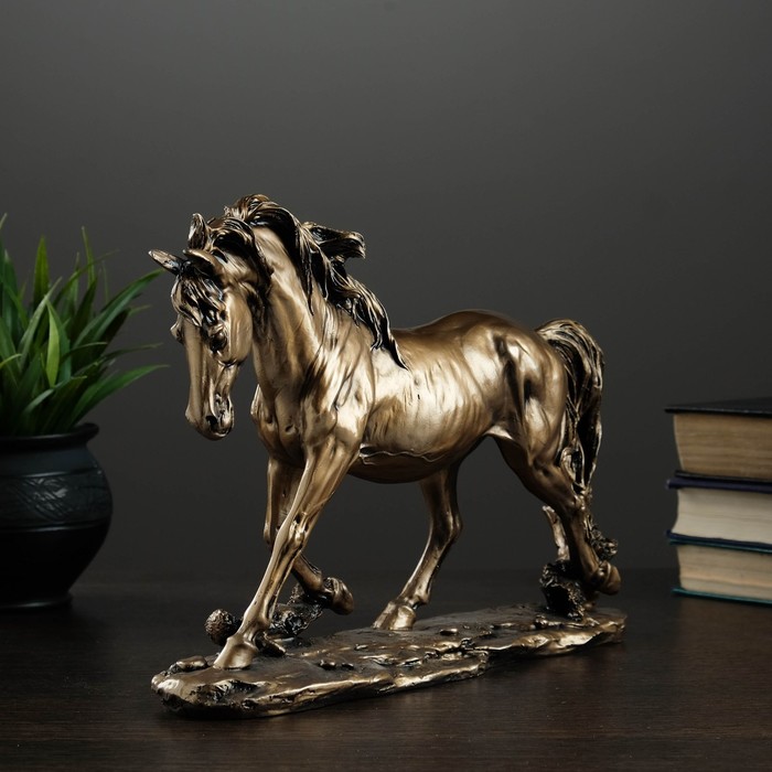 Фигура "Лошадь" темное золото 22х8х18см 