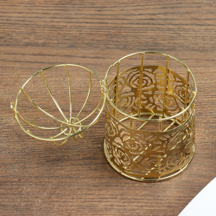 Сувенир металл "Золотая клетка с розами" 10,5х6х6 см 