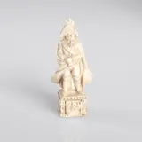 Сувенир полистоун "Офицер Российской империи", белый 