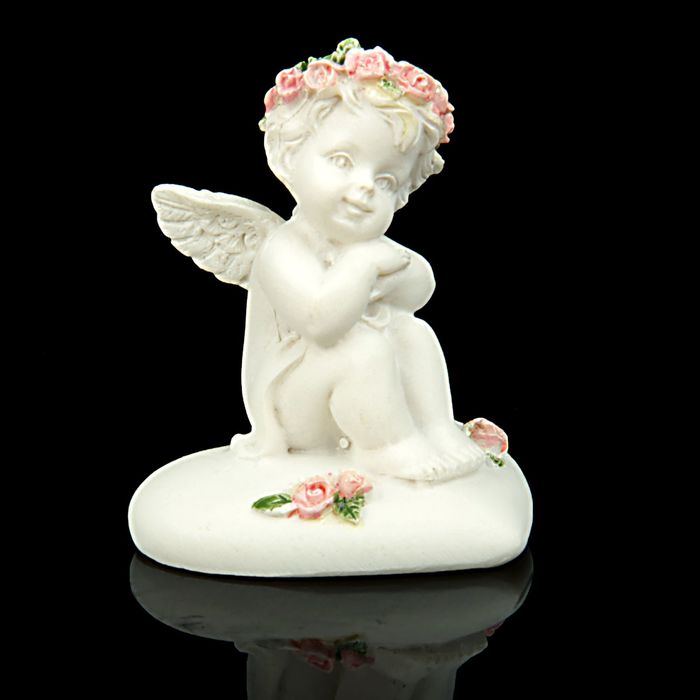 Сувенир " Ангелок сидит на сердце, в венке из роз", МИКС 