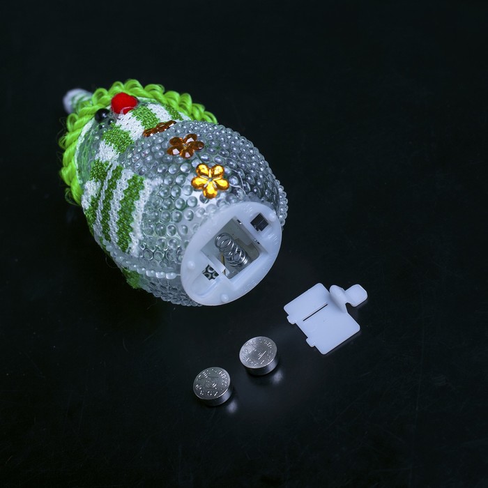 Игрушка световая "Снеговик" (батарейки в комплекте) 5х13 см, 1 LED, ЗЕЛЁНЫЙ 
