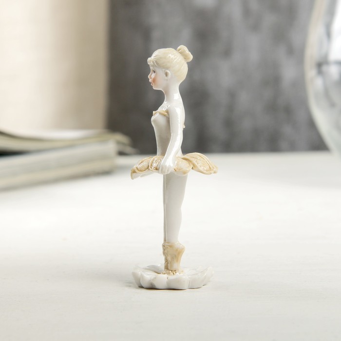 Сувенир полистоун "Маленькая балерина в пачке-цветке" лак 6,5х2,5х3,5 см 