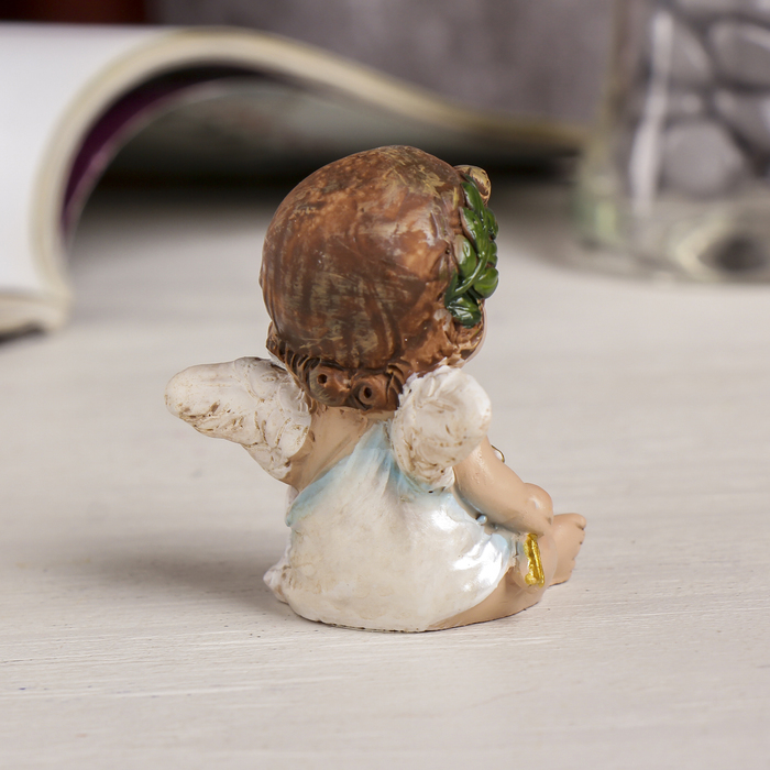 Сувенир полистоун "Ангел-малыш с листиком в волосах с сердцем/стрелой" МИКС 6,5х6х4,5 см 