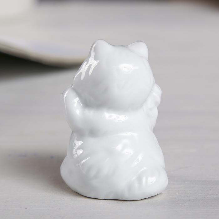Сувенир "Белый кот-толстячок" стразы МИКС 6,5х4х4 см 
