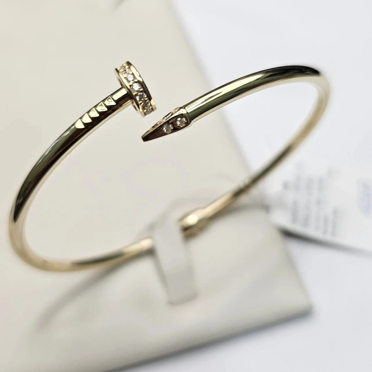 Браслет Deimantas 110528234 18р 6,94гр.