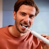 Звуковая зубная щетка Philips Sonicare 5300 HX7108/01 - фото 3