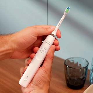 Звуковая зубная щетка Philips Sonicare 5300 HX7108/01 - фото 4