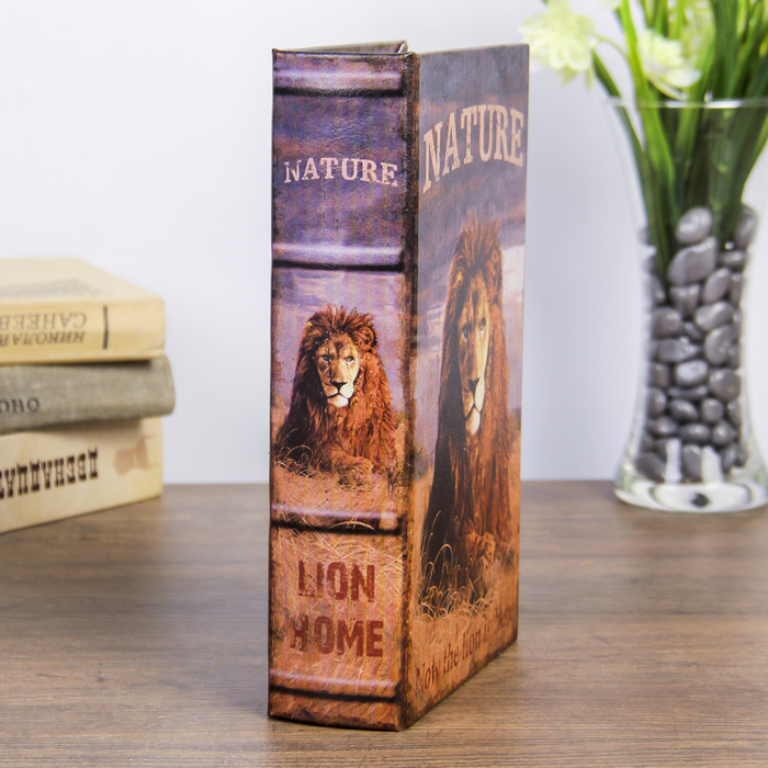Сейф-книга дерево "Природа льва" кожзам 21х13х5 см 