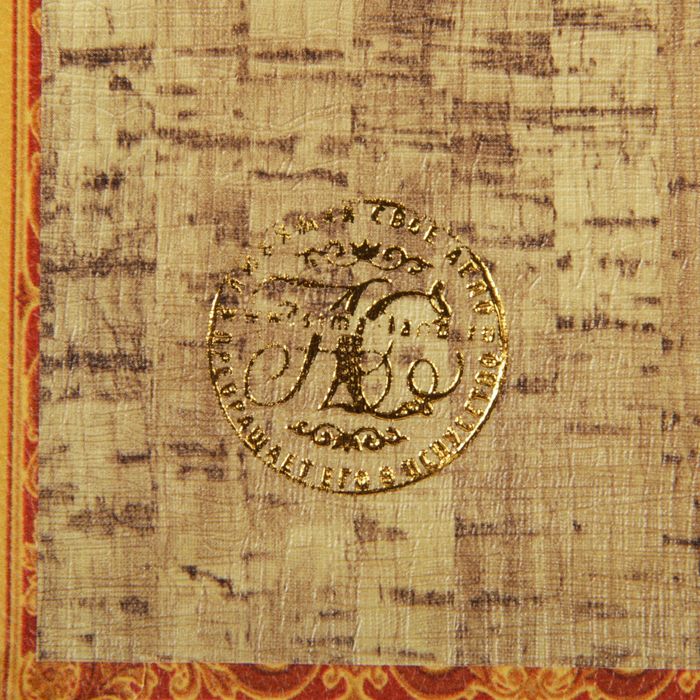 Сейф-книга дерево "Цветочные орнаменты" кожзам 21х13х5 см 