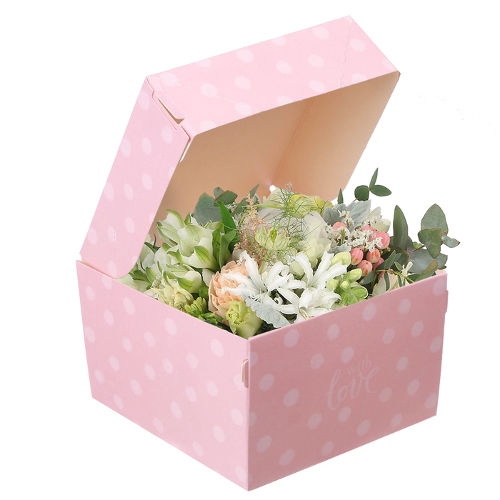 Коробка из картона «С любовью», 12 × 8 × 12 см 