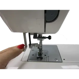 Швейная машина Janome Q-23G