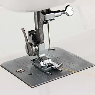 Швейная машина Leader RedCat