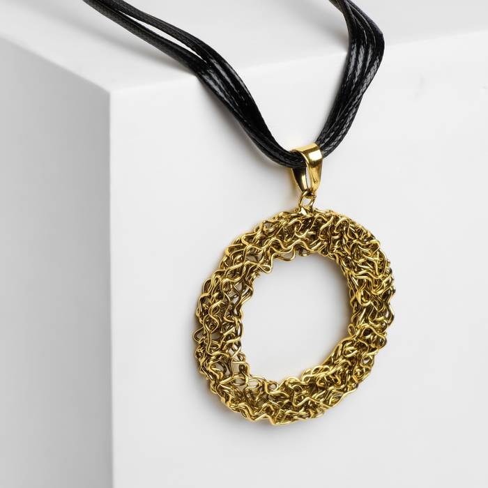 Кулон на шнурке "Алхимия" спрессованный круг, цвет чернёное золото, 45см 