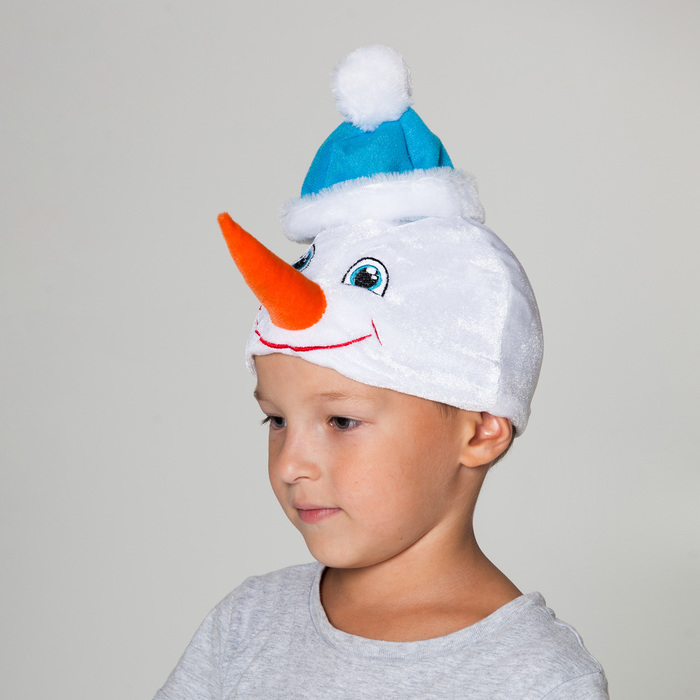 Шапка "Снеговик" в голубой шапке, обхват головы 54-56 см 