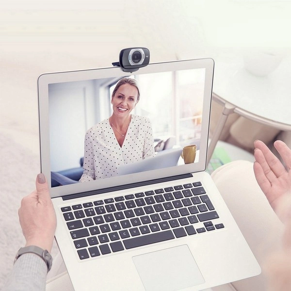Веб-камера Logitech HD Webcam C615 - фото 11