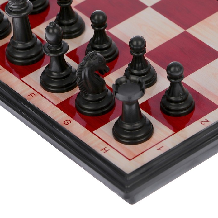 Шахматы "Классические", на магните, (фигуры пластик, доска пластик 27х27 см)  микс 