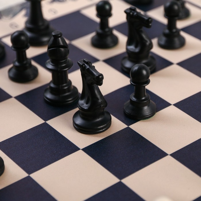 Шахматы в тубусе «Лучшему из лучших», р-р поля 33 × 33 см 