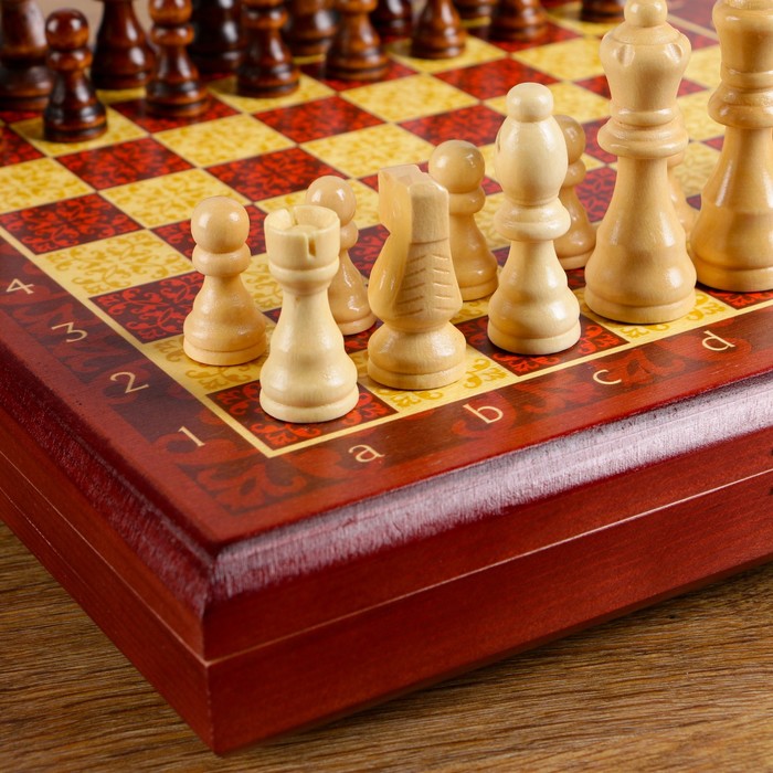 Шахматы "Тёмно-красная классика" (доска дерево 30х30 см, фигуры дерево, король h=8 см) 